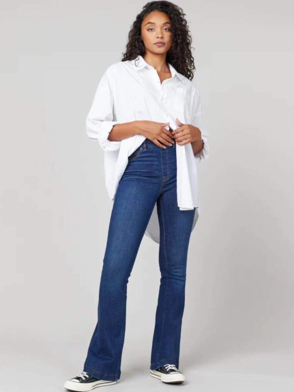 Spanx Pull-On Flare Jeans Medium Wash Size Small Petite